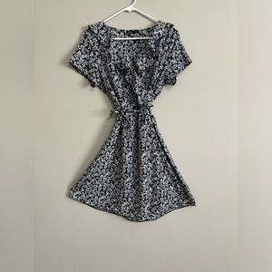 Gently Used Black and White Floral Print Dress - Size 40